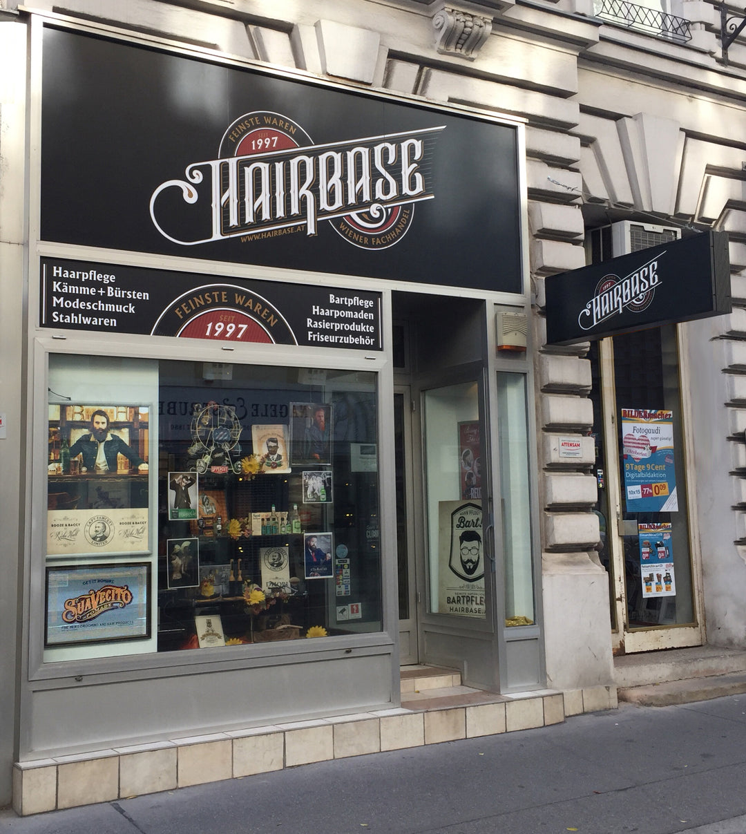 Geschäft mit Herz - die Wiener Schurken in der Hairbase